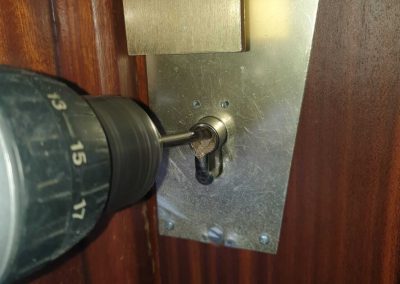 Dépannage serrurerie - Serrurier Ouverture porte verrouillée